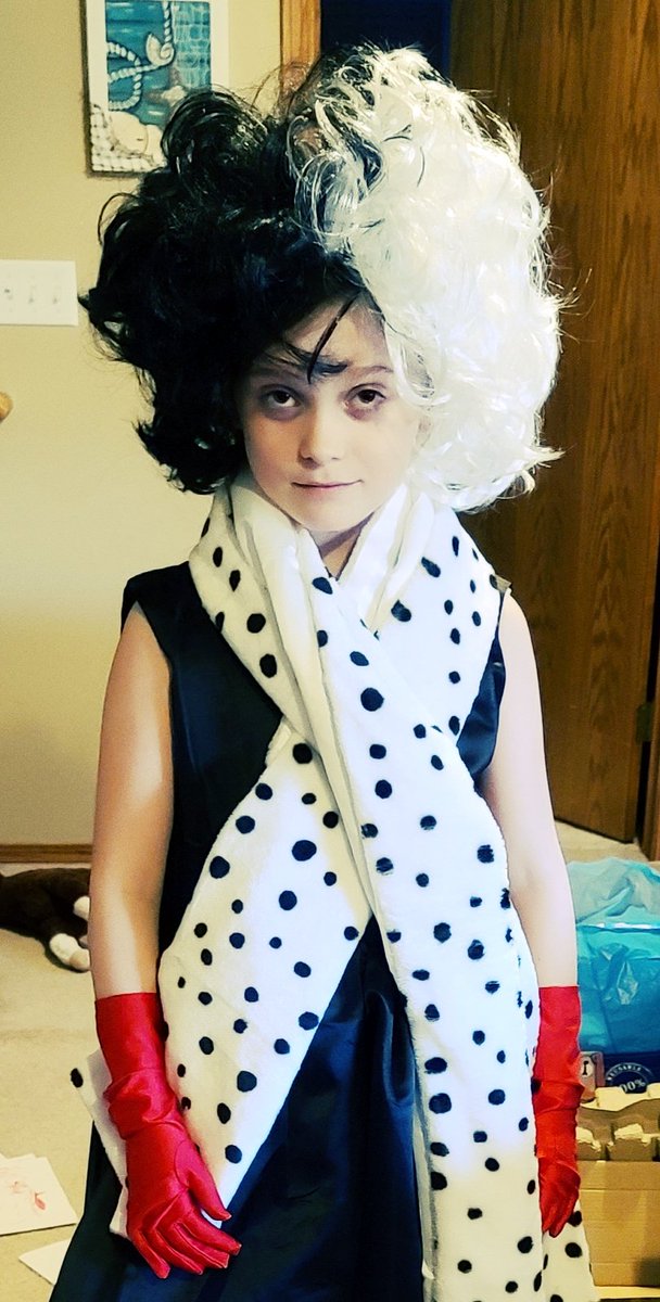 joglunt's tweet photo. #Cruella https://t.co/waLWTQHKQ1
