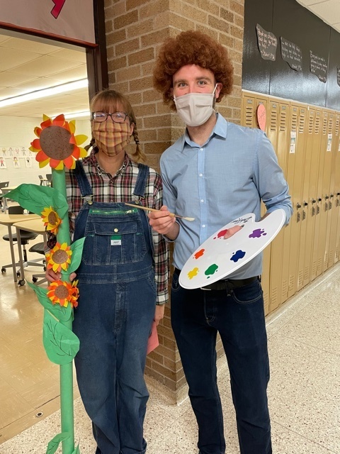 vbps_mcbride's tweet photo. McBride Staff had a great time dressing up for Halloween! https://t.co/XpXwozeLuq