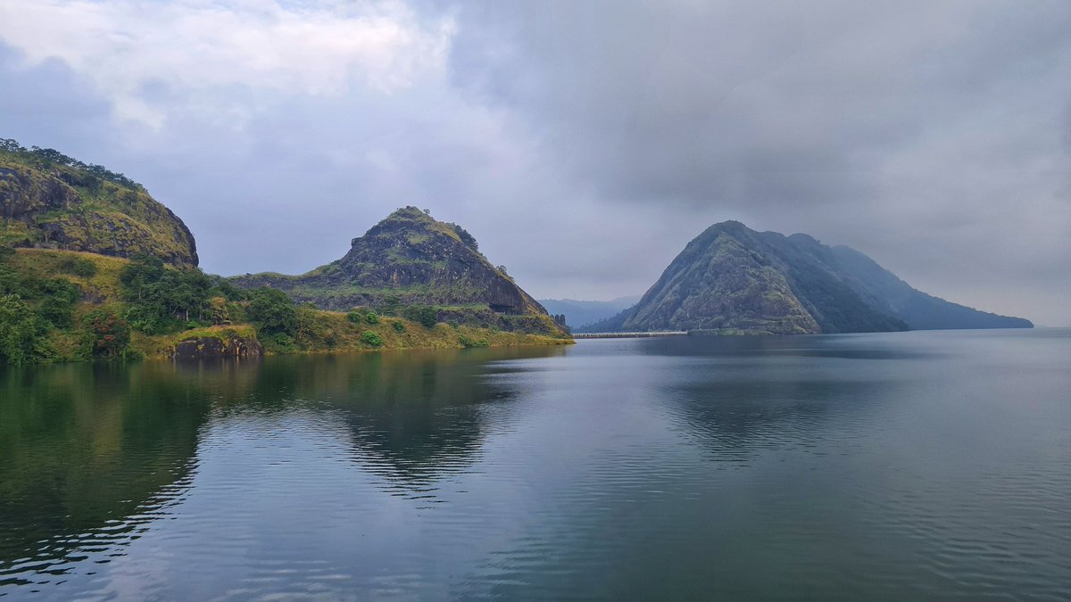 jamewils's tweet photo. Idukki Reservoir of #Kerala #KSEBL https://t.co/AX5fMOe3DP