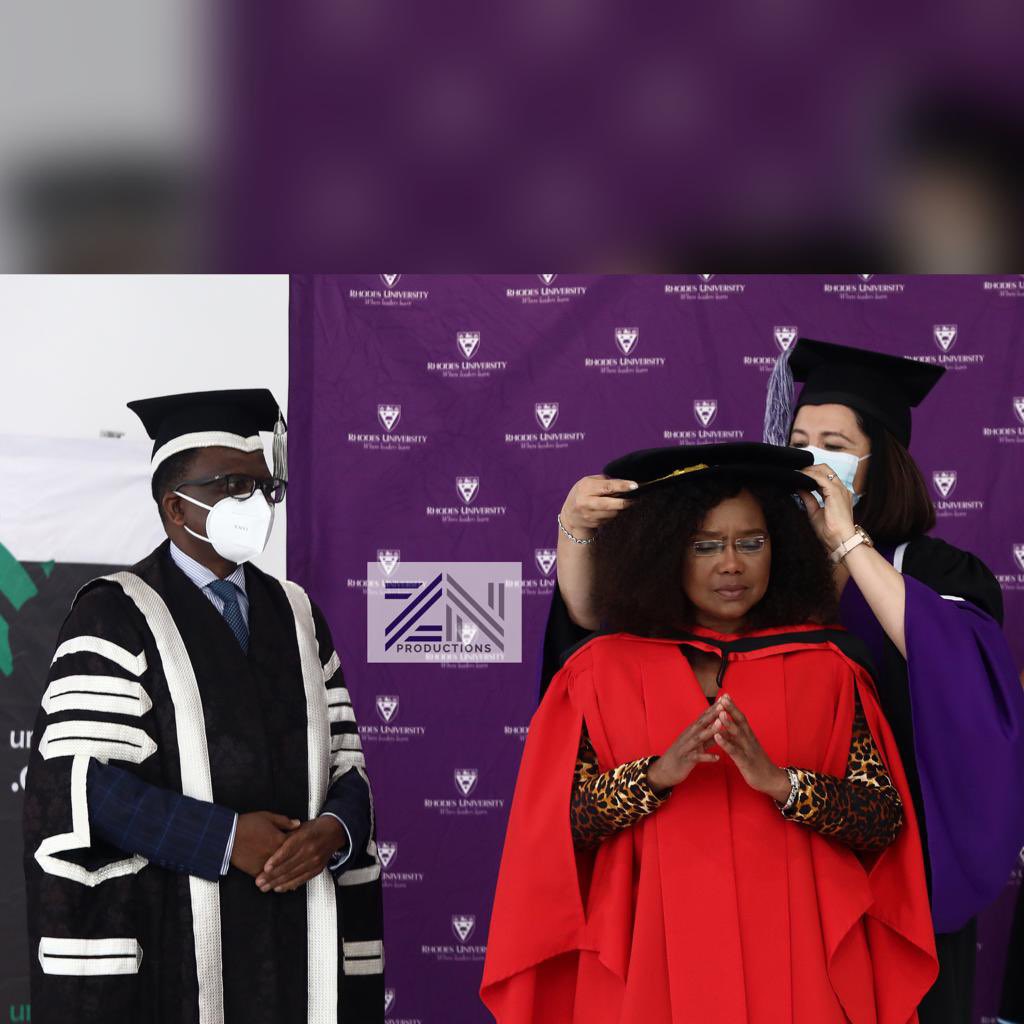 HulisaniRavele's tweet photo. Mam’ Noxolo Grootboom is now Dr Noxolo Grootboom as today she was awarded an Honorary degree by Rhodes University (Doctor of Letters - D Litt - honoris causa) in recognition of her significant contribution to ‘our national pride and culture’. 

Congratulations Dr Mama! 🥺😭🙌🏾❤️ https://t.co/pxg5c9nE1X