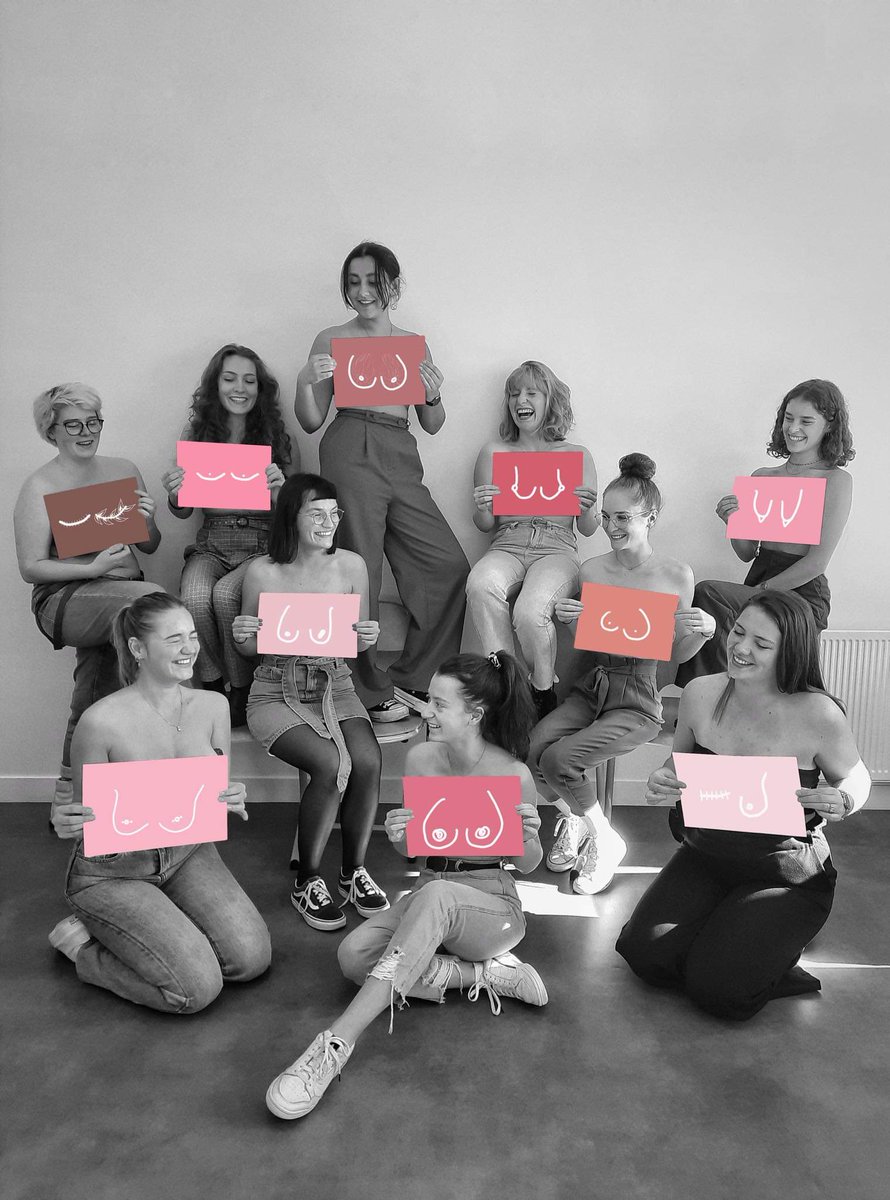 noa_mauger's tweet photo. Photo réalisée par les étudiantes Sages femmes de Caen 
 Pour octobre rose
https://t.co/yrhYSBI3hd https://t.co/ybAyHOcGJQ