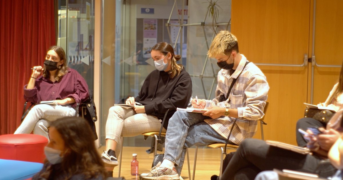 APlace_EU's tweet photo. El día 27 de octubre seguimos con las jornadas “Crear lugares. El espacio público como resultado de la actividad artística, social y educativa” en el Centro de Arte Tecla Sala de l’Hospitalet.

@LaSalleBCN @LHAjuntament @culturalh  #expoteclasala #districteculturallh #placemaking https://t.co/JktHXQlrm1