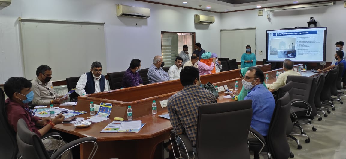 sdmpreetvihar's tweet photo. A meeting was held on today  in the office of DM(East) with representatives of various RWAs/NGOs of Preet Vihar Sub Division regarding "YUDH PRADHUSHAN KE VIRUDH" with participations of Citizen campaign against pollution. https://t.co/5SIMQJxBSZ