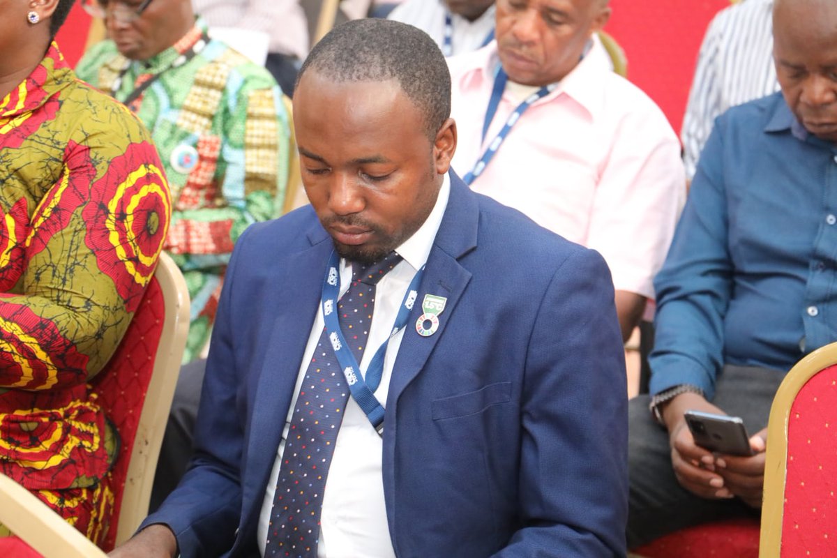 MediaConvergecy's tweet image. Captured moments at the #CSOWeek2021 during a Media Convergency’s session at #DigitalAdoption for NGOs in facilitation by @FCSTZ and @twaweza with other partners in national development. #MediaConvergency is an advocate for #DigitalNGO and #DigitalTransformation in general.