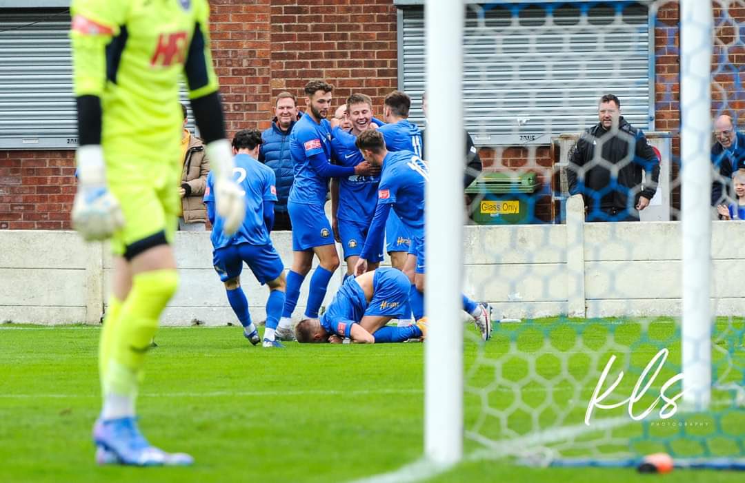 trustinlcfc's tweet photo. A look to this weekend’s football⚽️ 

Saturday- @LincolnCity_FC vs @shrewsweb 3pm
@LincolnUnited vs Stockton Town
Nantwich Town vs @GainsTrinityFC 

Sunday - @Lincoln_Women are away to Bedworth United…

#Weekendsareforfootball https://t.co/HMXND5CdCr