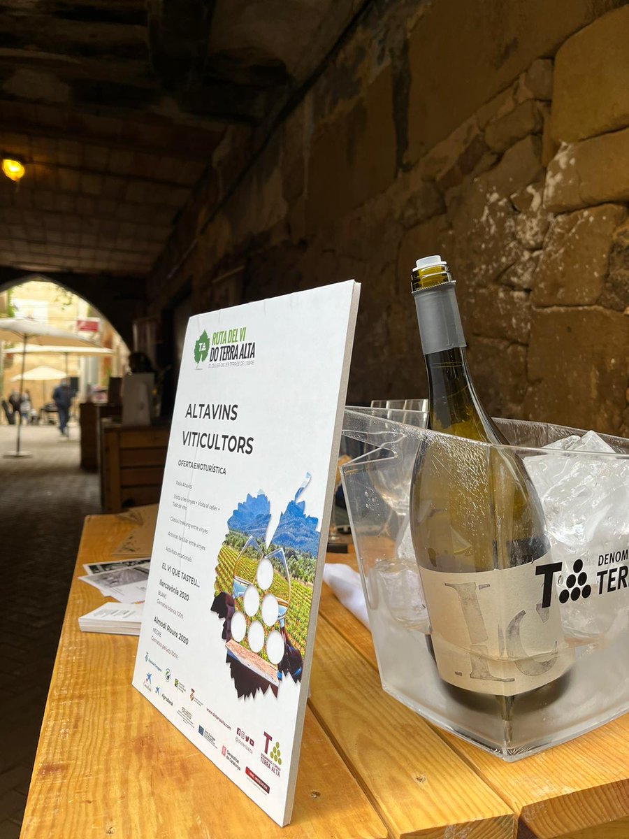 altavins's tweet photo. I avui estem a la presentació de la Ruta DO Terra Alta a Batea @doterraalta @festadelvi 
#FansDOTerraAlta #Altavins #AltavinsViticultors https://t.co/A4IFT8U4Wj