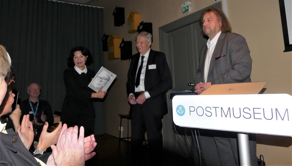 PLinstStockholm's tweet photo. Tack #Postmuseum i Stockholm & @PostNordSverige samt #Slaniasamfundet & alla underbara besökare för det fantastiskt lyckade firandet av #CzesławSłania s 100-årsdagen i fredags! Vi är så glada att det var så många som kom och att intresset för vår jubileumsantologi blev så stort! https://t.co/6XstHFFGV3