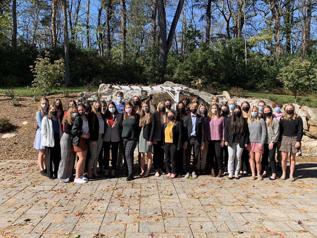 ClarkeDECA's tweet photo. What a great #FallRally ! A big thank you to Mr. Genda for letting us use the beautiful Historic Rosemont Manor #clarkedeca #decainc @CCHSEagle https://t.co/K8yxF9Y3LL