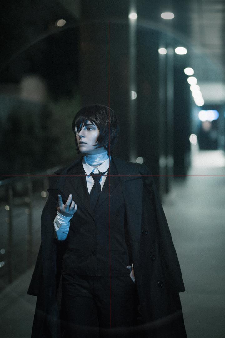 AnimeAndVegan's tweet photo. Продолжаем любоваться фоточками от @Verner_Sanya ))
Чуя - @MaiorPirogok 
#soukoku #bsd https://t.co/yzpM9FZgPH