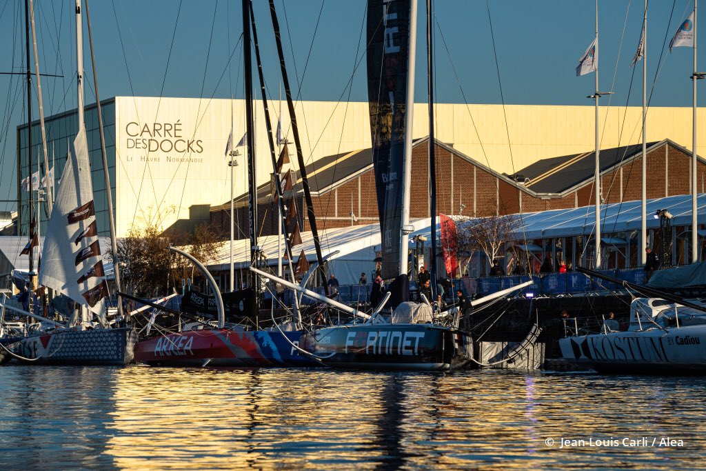 🤗 Le village de la @TransatJV a ouvert ses portes ce matin !
￼
⛵️ Venez découvrir l'IMOCA ARKEA PAPREC dans le bassin Paul Vatine le long du quai de la Réunion, tous les jours de 10h à 22h !
￼
￼📸 Jean-Louis Carli / ALEA #IMOCA #TransatJacquesVabre