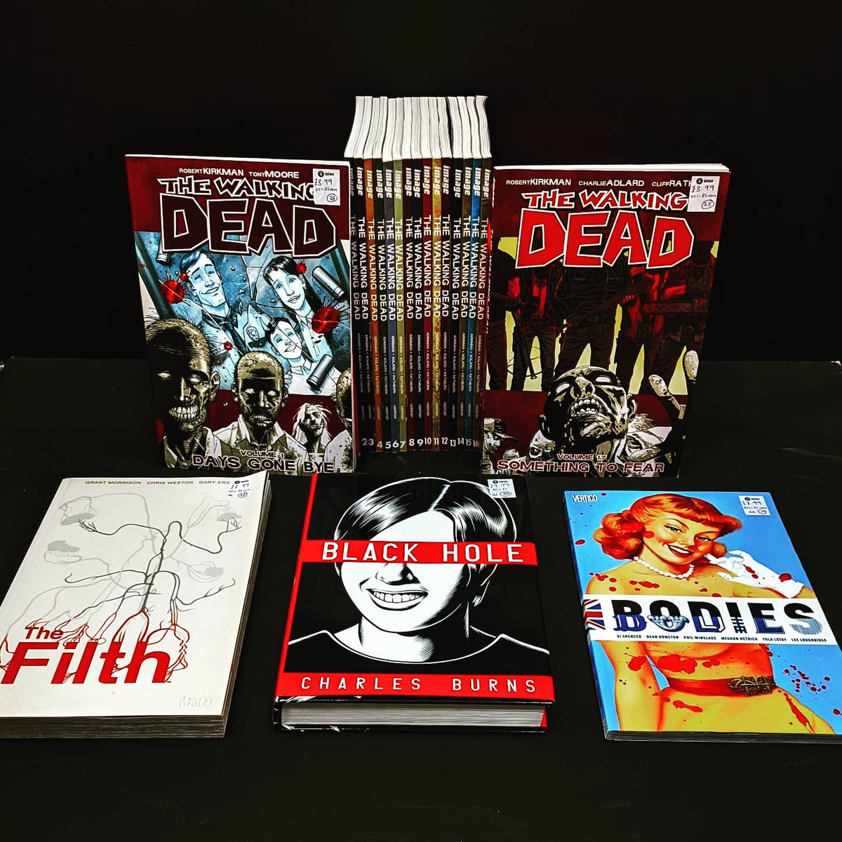 It's the most wonderful time of the year...SpoOoOOky Season! 👻🎃💀🦇 If you find you're sleeping too well and need a good fright we've got plenty of solutions for you! #Halloween #Books #Spooky #Scary #Reading #Horror #FoundInOxfam #Charity #Chorlton #Manchester