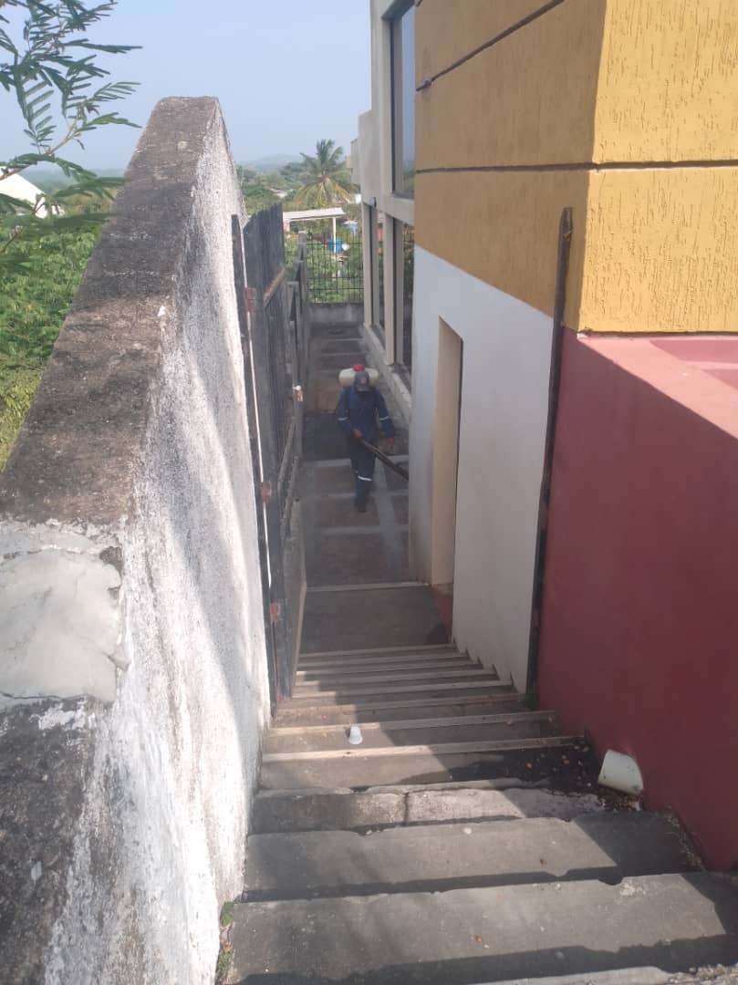 CCPENE's tweet photo. En el marco de la lucha y prevención ante la pandemia ocasionada por el virus Covid 19 y gracias a la  colaboración de Protección Civil Nueva Esparta @proteccioncivilnvaesparta se llevó a cabo en nuestra sede una jornada de desinfección de todas las áreas de la misma. https://t.co/LkzgfWdw4Y