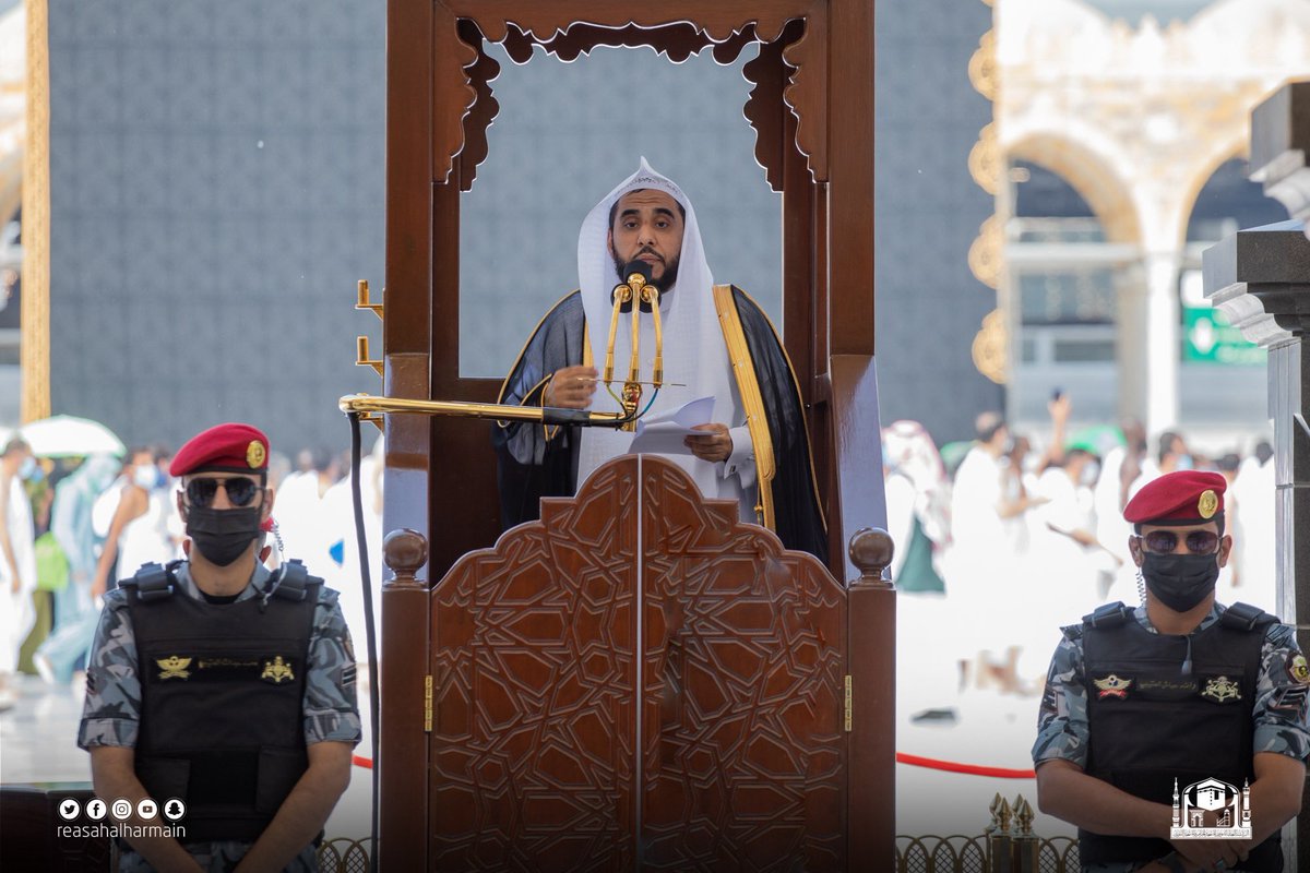 saudi24tv's tweet photo. فضيلة الشيخ عبدالله الجهني في خطبة الجمعة بالمسجد الحرام : 

عقوق الوالدين من صفات اللئام ، ودليل الخسة والرذالة ، والعاق بوالديه بعيد من الله ، وبعيد من الناس ، بعيد من الجنة ، قريب من النار
@ReasahAlharmain https://t.co/eGWhrHNokr