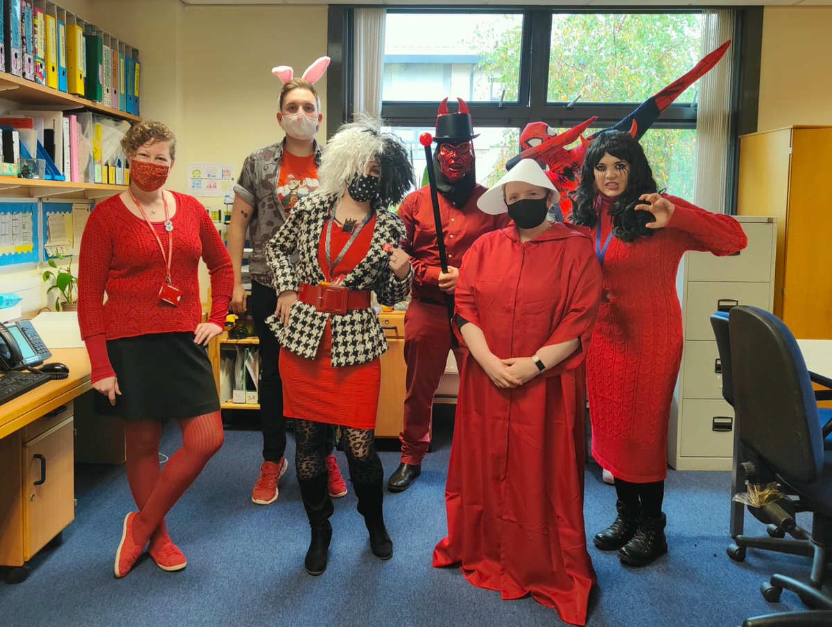 craigiescience's tweet photo. A Show Racism the Red Card and Halloween mashup in science today for Wear Red Day 2021 @CraigmountHS @CraigmountSTEM #wrd21 https://t.co/E8bv1uJw6L