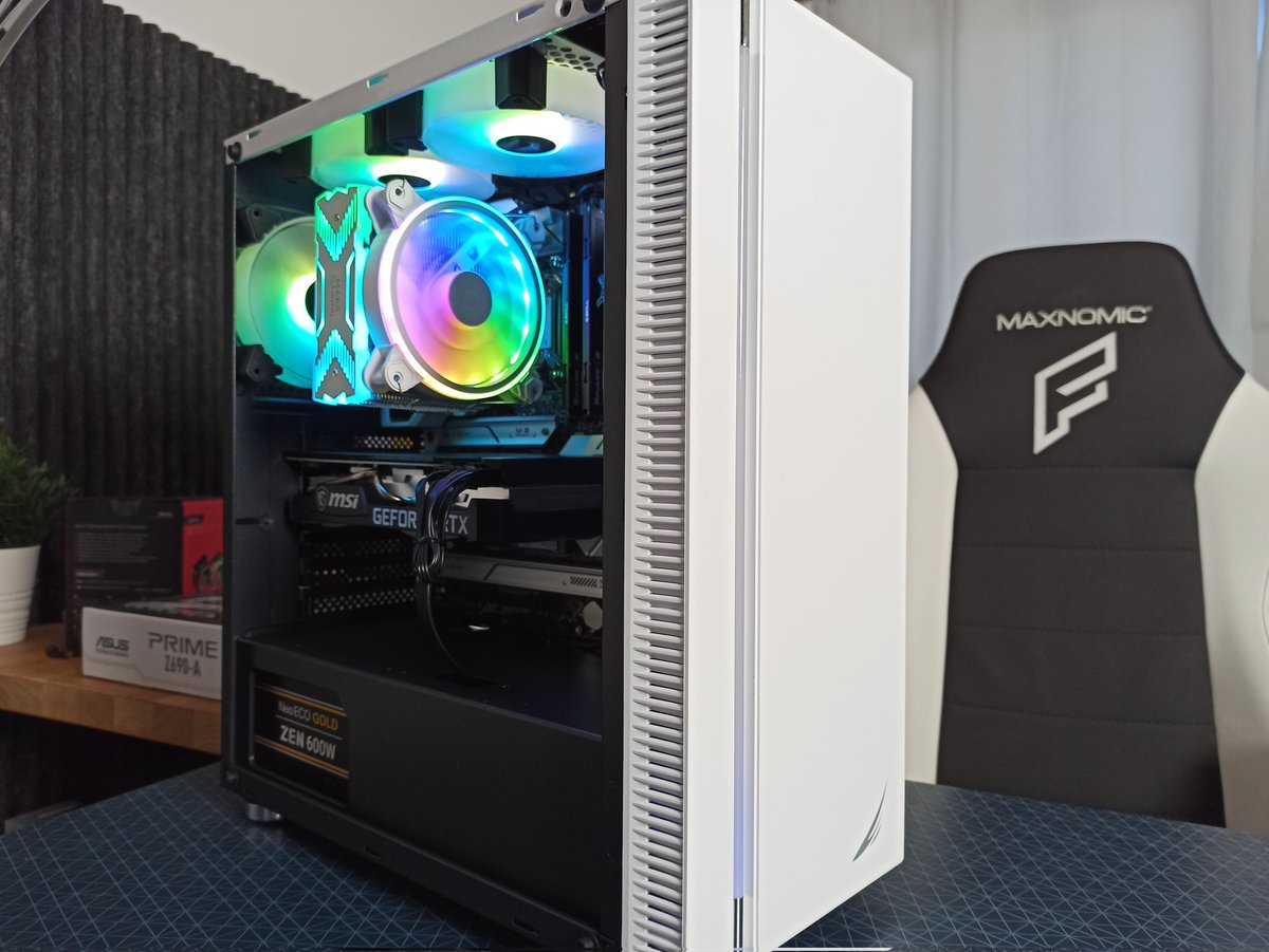 FnK_BF's tweet photo. Weekend de test du i5 12600K
@FlowUPofficiel https://t.co/PhRypnuKWI