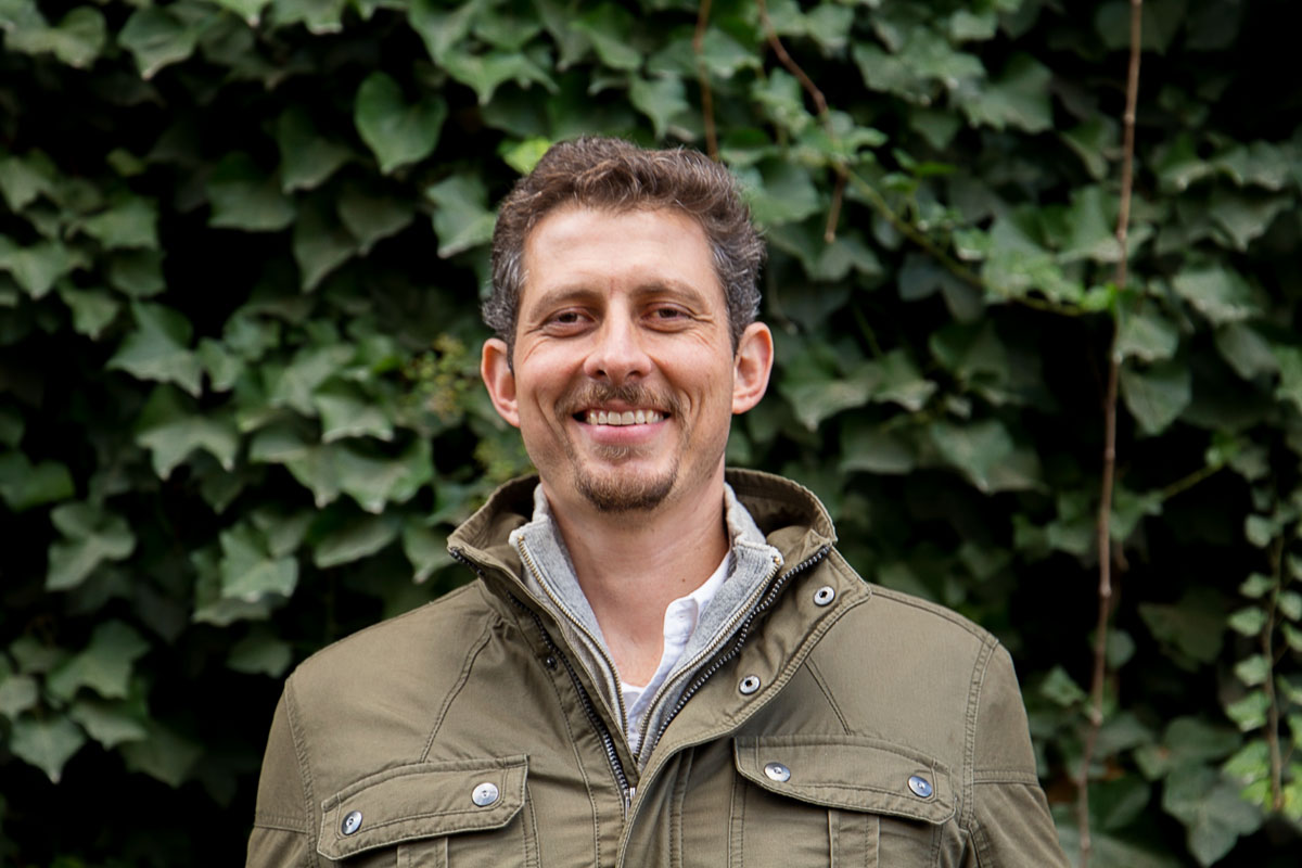 The Current on CBC Radio (@thecurrentcbc) on Twitter photo At 9am, the climate crisis in coffee. From Brazil to Kenya, shifting weather patterns and erratic rainfall is making it harder and harder to grow coffee. We talk to Pedro Ronca <a href="/GCPcoffee/">GlobalCoffeePlatform</a>, Vava Angwenyi <a href="/VavaCoffeeKenya/">Vava Coffee</a> and @EmilyPappo about how coffee farming is changing At 9am, the climate crisis in coffee. From Brazil to Kenya, shifting weather patterns and erratic rainfall is making it harder and harder to grow coffee. We talk to Pedro Ronca <a href="/GCPcoffee/">GlobalCoffeePlatform</a>, Vava Angwenyi <a href="/VavaCoffeeKenya/">Vava Coffee</a> and @EmilyPappo about how coffee farming is changing