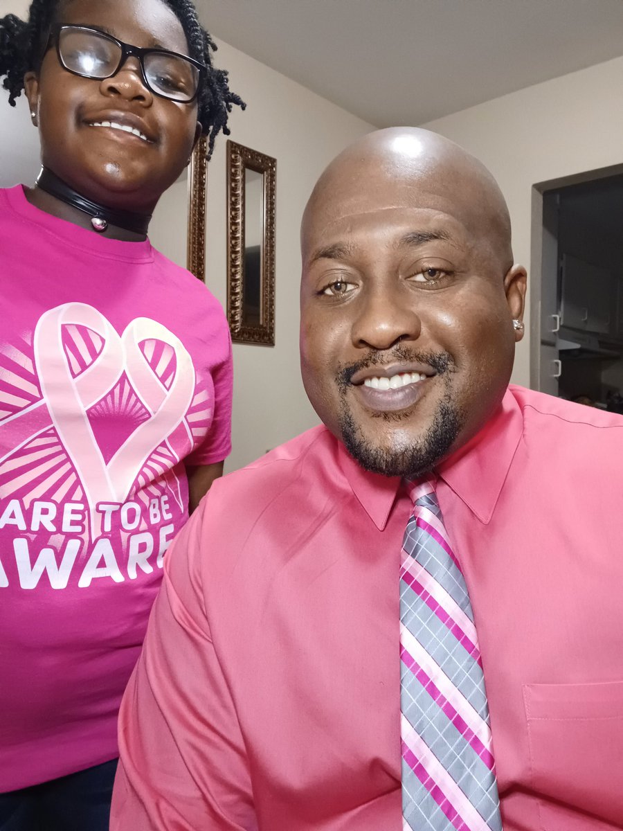 CoachGoodman's tweet photo. Raising awareness about breast cancer and showing support for breast cancer survivors🎀
#R1Strong #R1GoingForTheGoal #R1PinkOut, #R1WalkforLife #R1LetsWalkTogether https://t.co/YoRxD3eccg