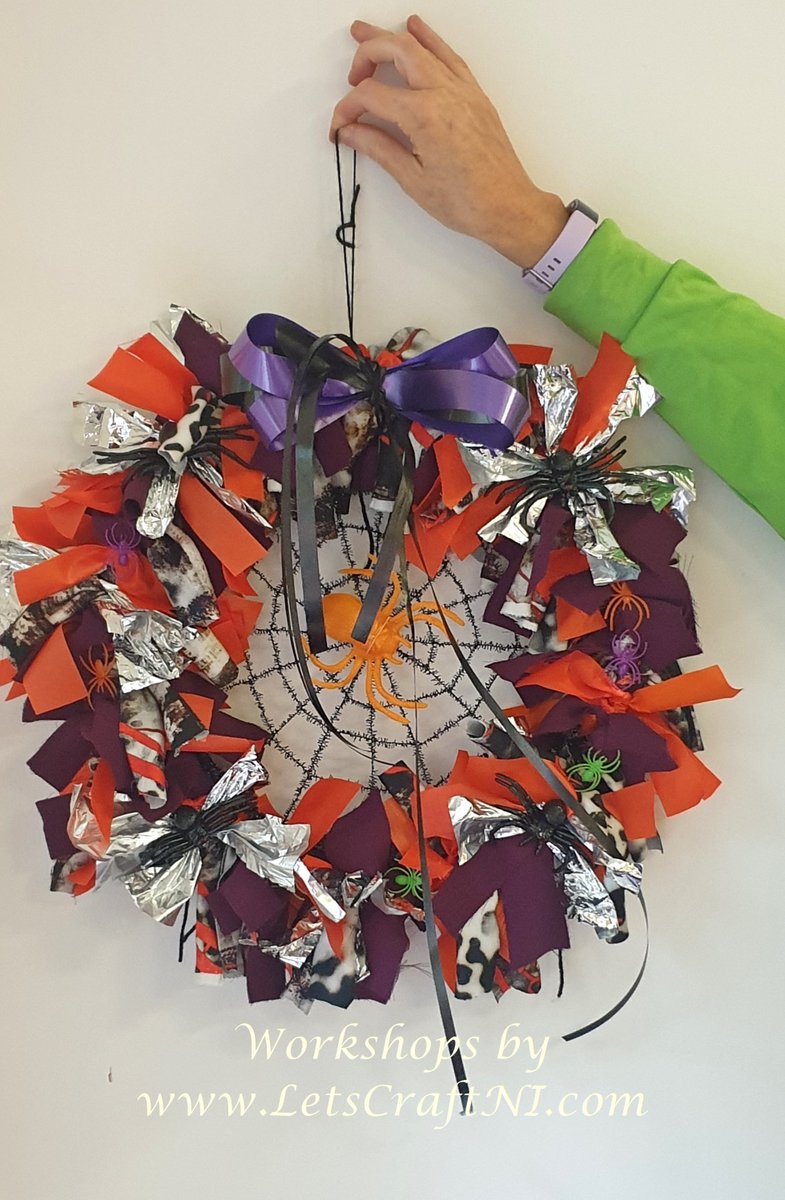 LetsCraftNI's tweet photo. Halloween Wreath Making Workshops this week have been a great way to harness a little creativity! 🎃🕷️🎃 #craftforhealthandwellbeing #halloween2021 
@FootprintsWomen https://t.co/OLN08eC09c