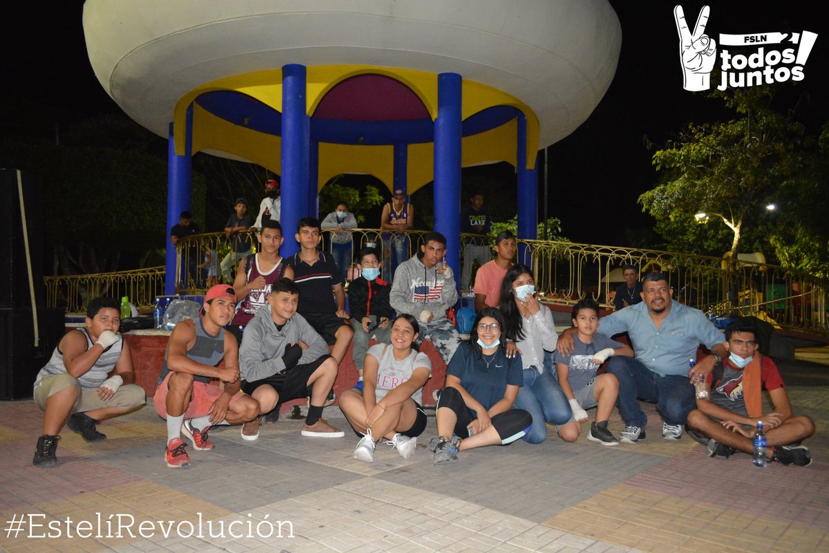 #TodosJuntosVamosAdelante
#UnidadParaLaProsperidad
#TE21
En el Parque 16 de Julio en Estelí, se llevó cabo una velada boxística amateur en la que participaron niños y jovenes novatos.
@militante_sand
@JDOS2021
@TaniaPlomoFSLN
@KFDG_25 
@HSandinista