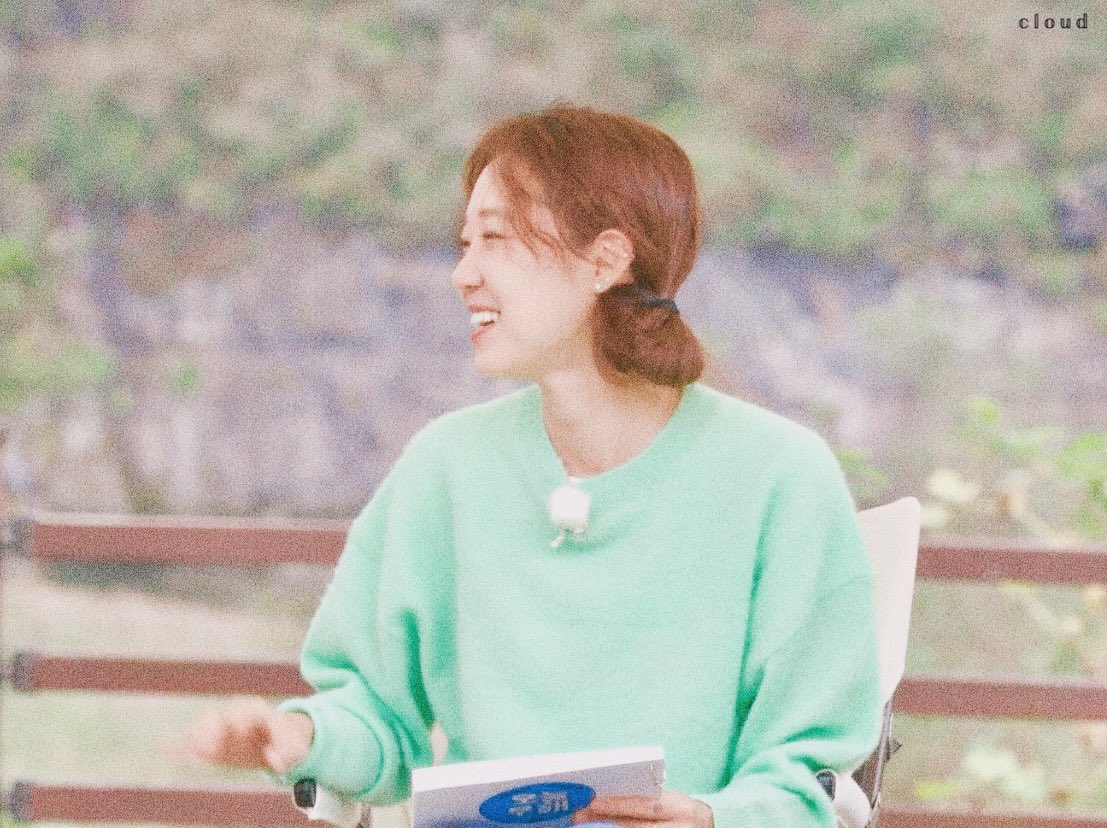 khj_cloudy's tweet photo. 오늘부터 무해하게 #공효진 

☺️😆 https://t.co/VnGYt5FTWF