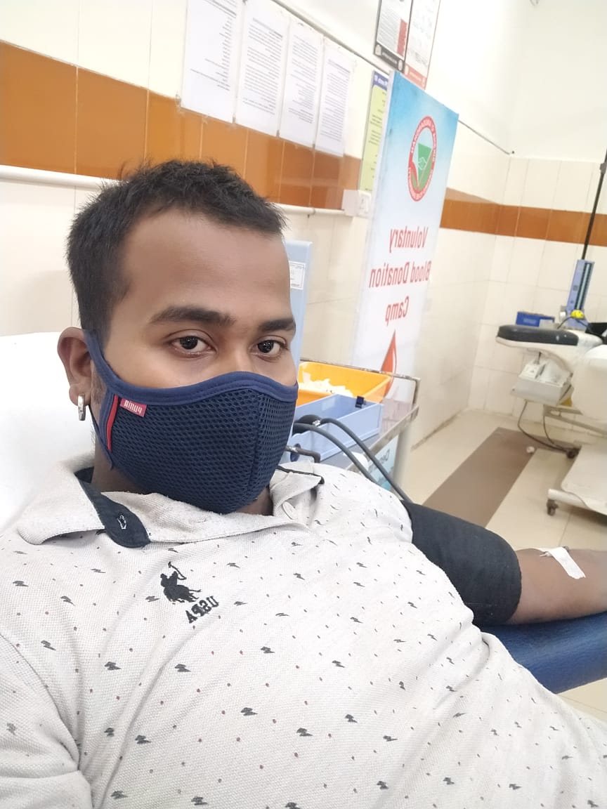 TheLittleAnge16's tweet photo. Accidents can happen anytime, anywhere. So, Blood donation is not just an option but it must be a need of our life. A donor like you understands this fact. Thank you for donating your blood.We assure you it wouldn’t be used for the wrong purpose.thank u being a part of our family https://t.co/1AKnI4y9bO