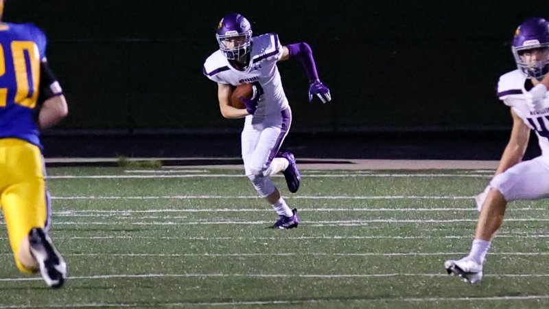 ecmfootball's tweet photo. Congratulations to Gavin Gerber for being named Honorable Mention All Conference Defensive Back!! #LEO #EU https://t.co/qTcP2LhMpK