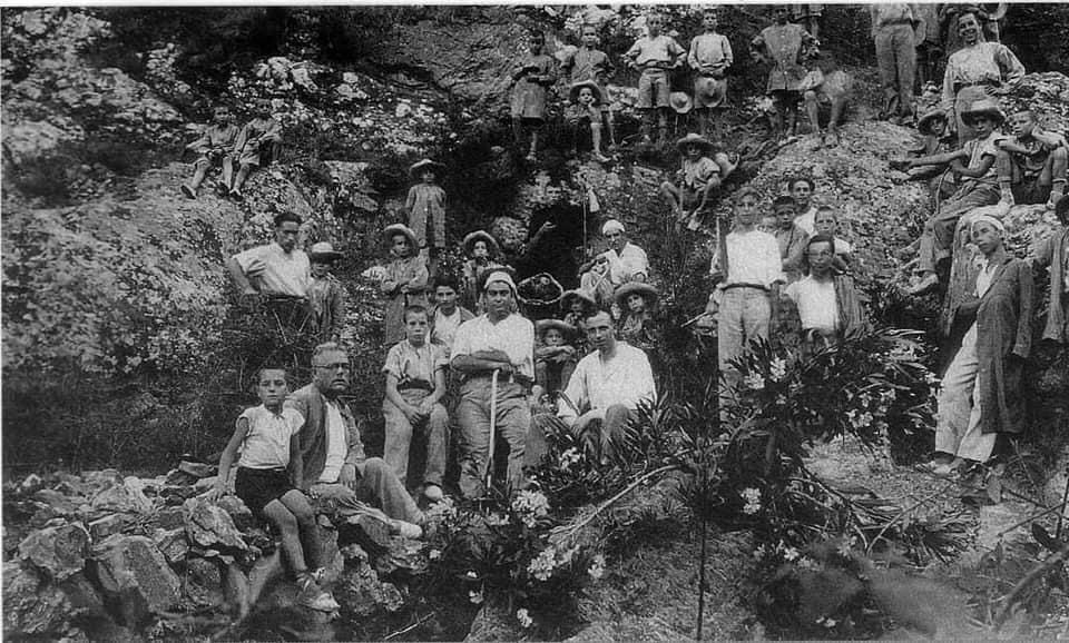 ajuntaeslida's tweet photo. ➡️ Xarrada “Les colònies d'Eslida. Acollir i integrar els desfavorits (1933-1935)” 📆 Diumenge 31 d’octubre a les 17:30 h en la Nau Multiusos #eslidaintegra https://t.co/pGtS2iwETC