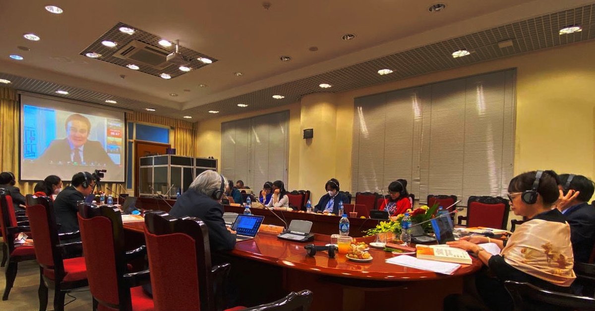 DomThomasJames's tweet photo. This morning I addressed the Vietnam Academy of Social Sciences on the rule of law, economic crime &amp; sustainable development in emerging markets. The forum was opened by Vietnam’s Deputy Prime Minister, and I remain grateful to the National Academy for the invitation to speak. https://t.co/wHOxC4Z0fQ