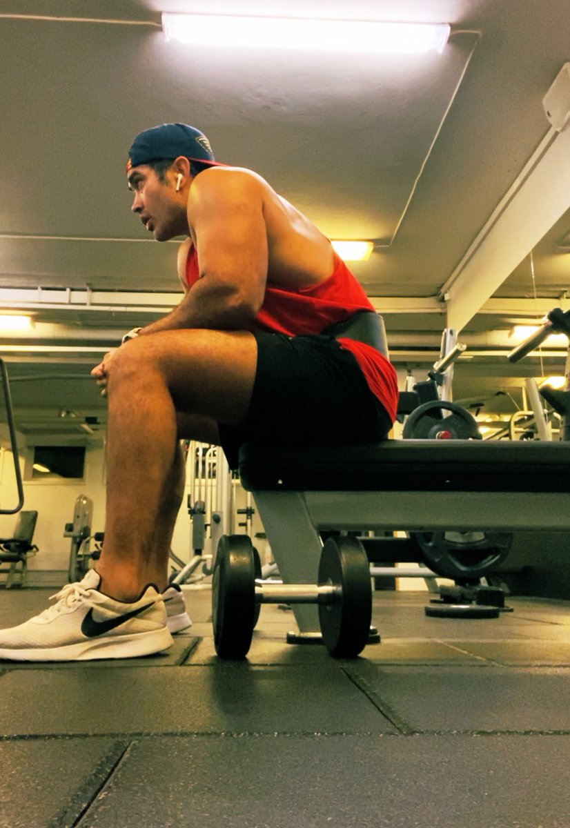 DarwinReina's tweet photo. Just that sweat 😅
#amazing #bitemykitchen #PleaseForgiveMe #fitness #followme #all_shots #textgram #family #instago #igaddict #awesome https://t.co/kXfSTWwJHl