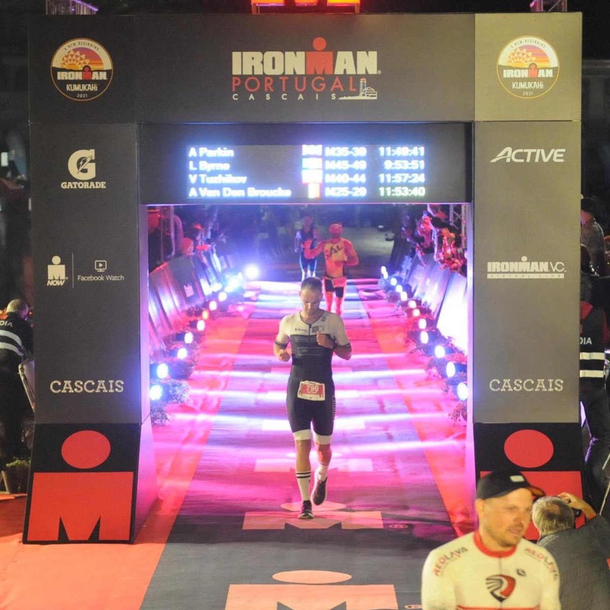 arthurvdb12's tweet photo. 11u53m40s puur plezier in Portugal 🇵🇹 Ironman 🏊🚴🏻🏃🏻✅ - Dikke merci aan alle supporters ter plaatse aanwezig en vanop afstand! Op naar de volgende! @ Cascais, Porugal https://t.co/tDy3Gfsrkf