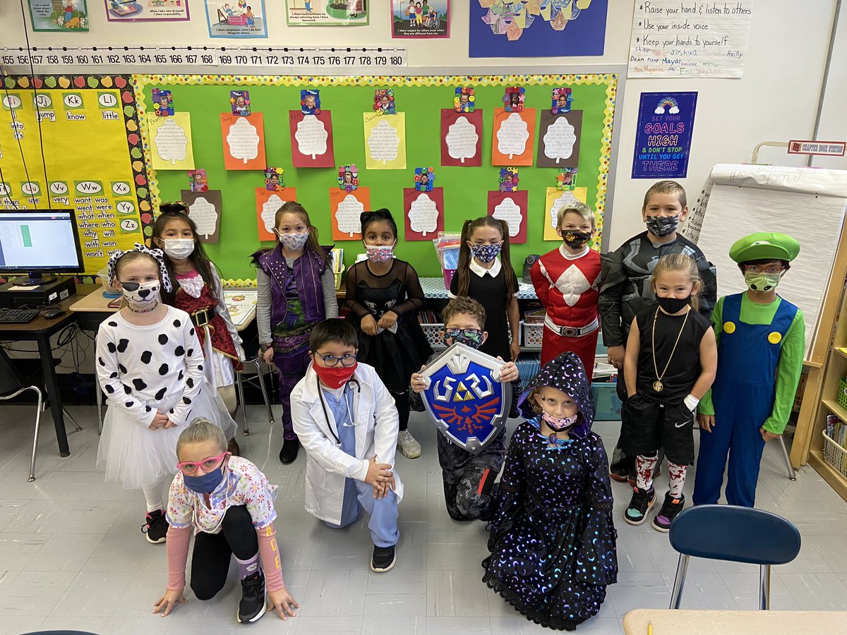 Mrsmaj1's tweet photo. Happy Halloween from 2M!!🎃👻🎃@_RamsRock #secondgraderules https://t.co/bIi9VJEYhn