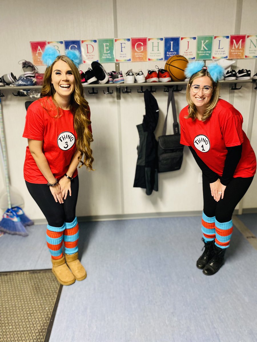 KBekking's tweet photo. Happy Halloween 👻🎃👻 @Mrs_Jeffries @SMCDSB_MRO @AllieRanallo https://t.co/pNJ7xt7DL8