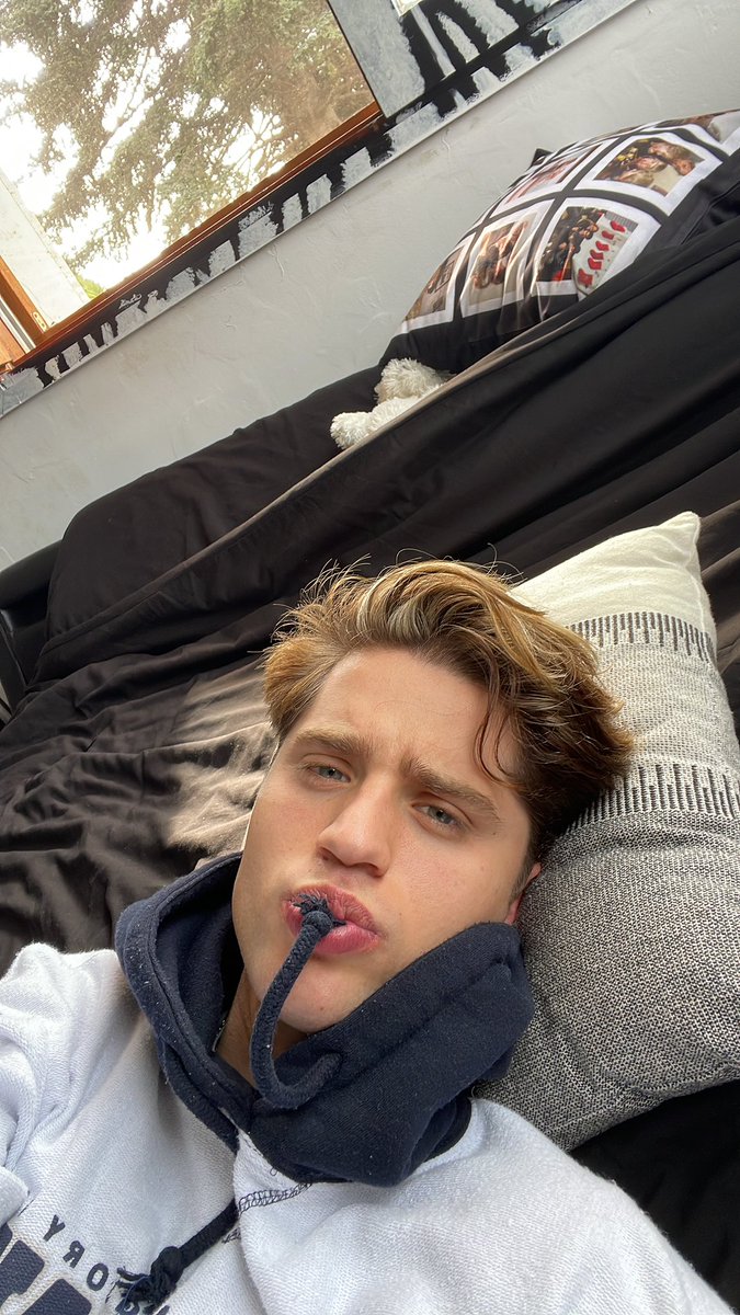 emartineeez's tweet photo. nos vemos esta noche https://t.co/K4SN6piOuG