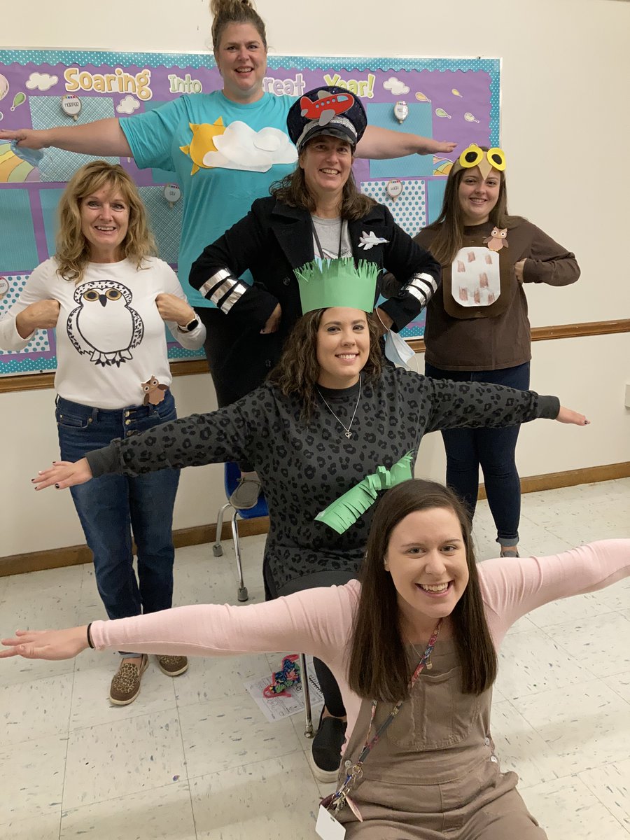#Fundations <a href="/slack10_slack/">Melanie Slack</a> the <a href="/aolets_go/">AO Elementary School</a> Kinder team understood the assignment! #Halloween