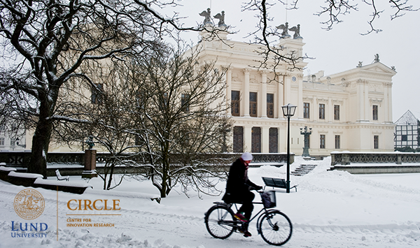 CIRCLE_LU's tweet photo. 🌟#EuSPRI Winter school @CIRCLE_LU speaker🌟
Ron Boschma @rboschma talks about "Designing Smart Specialization Policy: relatedness, unrelatedness, or what?"
https://t.co/adUSP7MelL https://t.co/llP1GpoCXL