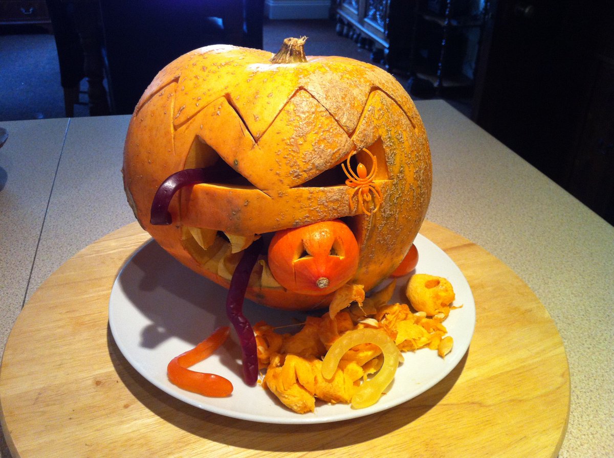 Fairyscott262's tweet photo. @GlotechUK #GlotechPotter my daughter’s pumpkin creation https://t.co/NIGIo9cncP