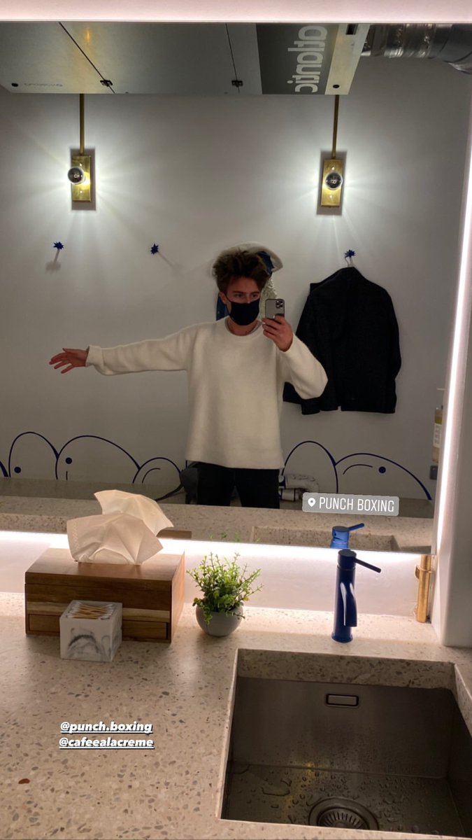 auriantcentral's tweet photo. PHOTO | New photo of Axel (via axelauriant IG story). https://t.co/IlTDJBkiB8
