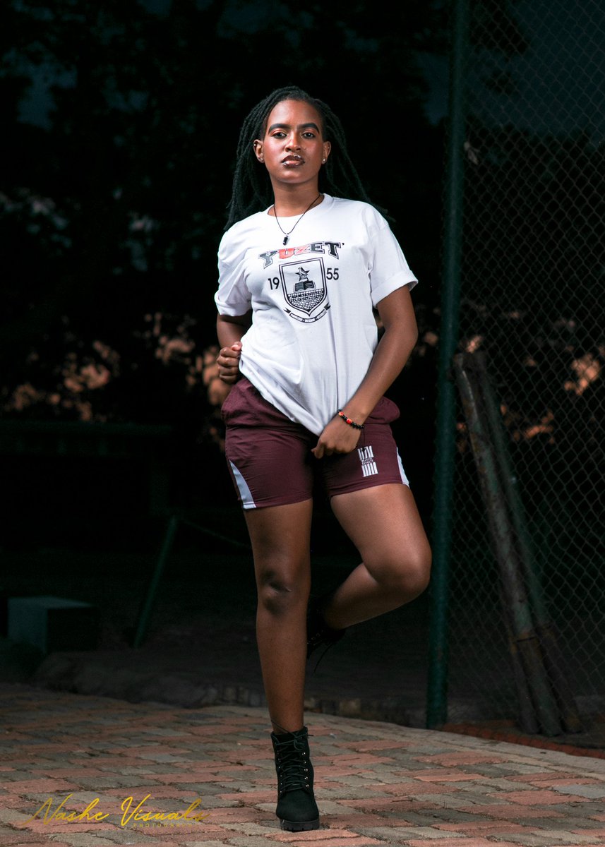 BlackEffectZim's tweet photo. Team Work makes the Dream Work. Here are some of the shots we made in collaboration with @nashevisuals and @ghetto_apparel_.
A Thread. https://t.co/ojtL4xi8XN