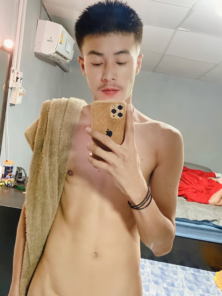 JOMKAEN_69's tweet photo. ฝนตก🤫 https://t.co/N6qWrUT9uP