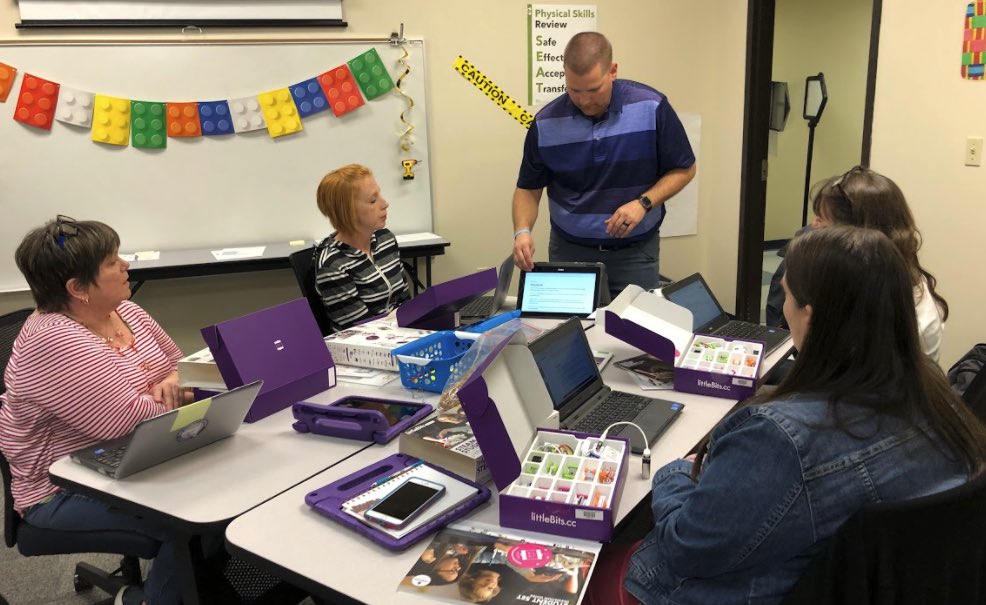BayTech2's tweet photo. #BayDistrictSchools Media Specialists learning all about @littleBits to add to MakerSpace. What a great way for our students to learn STEM skills. https://t.co/zDXIt66ri0