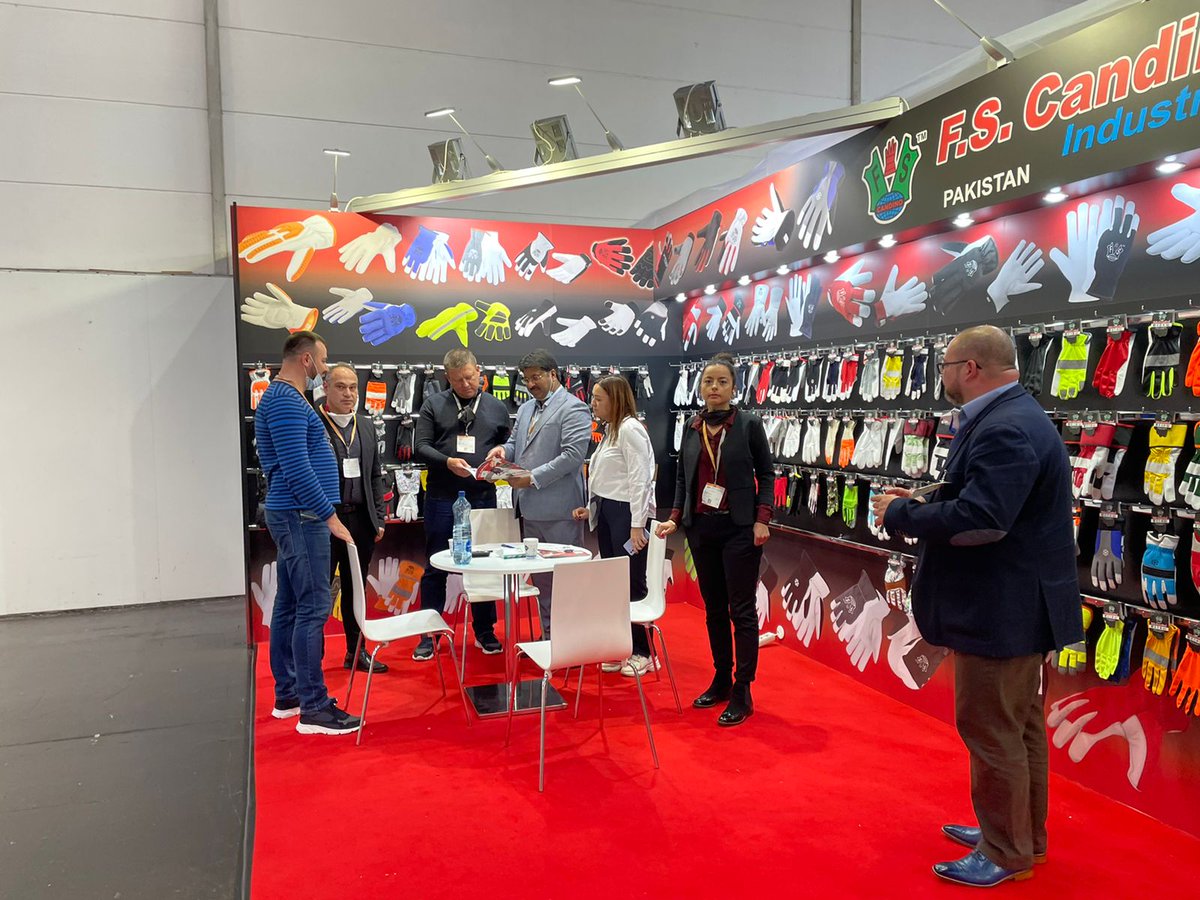 fscandino1985's tweet photo. FS Candino @AplusATradeFair
A+A Internationale Fachmesse mit Kongress
| Contact Us: info@fscandino.com |
#gloves #aplusa #aplusa2021 #workingloves #safetygloves #internationaltradefair2021 #aplusadusseldorf #aplusagermany #glovesmanufacturers #glovessupplier #glovesexporter https://t.co/z523LRg9np