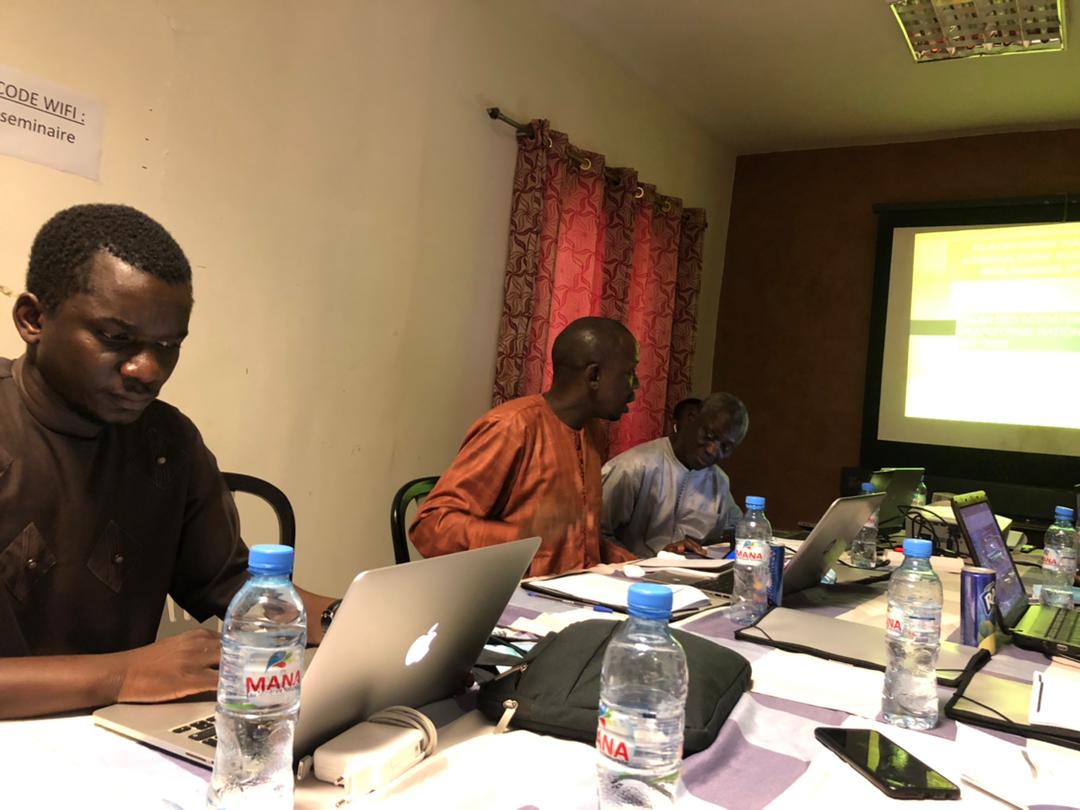 AebSenegal's tweet photo. Le 26 et 27 Octobre 2021, le comité de pilotage de la Plateforme Nationale d’Agriculture Écologique et Biologique (PNAEB) a tenu un atelier. Ce dernier portait sur la définition d’une feuille de route et  les perspectives de collaboration entre la PNAEB et les autres initiatives. https://t.co/vGvJXzO04a