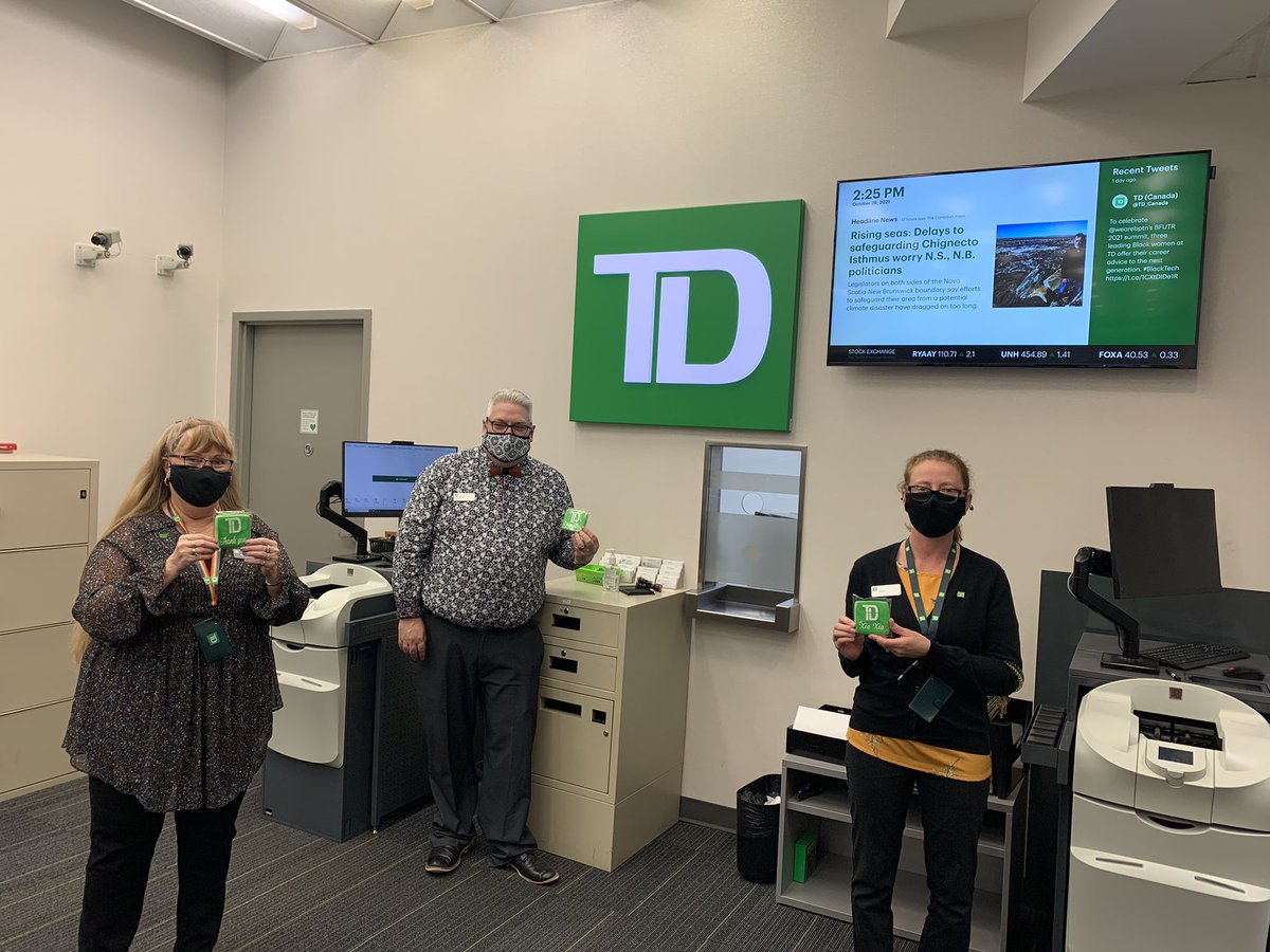 Thanks from the team <a href="/JennAuld/">Jenn Auld</a> for the delicious cookies!!  @DylanTufford_TD