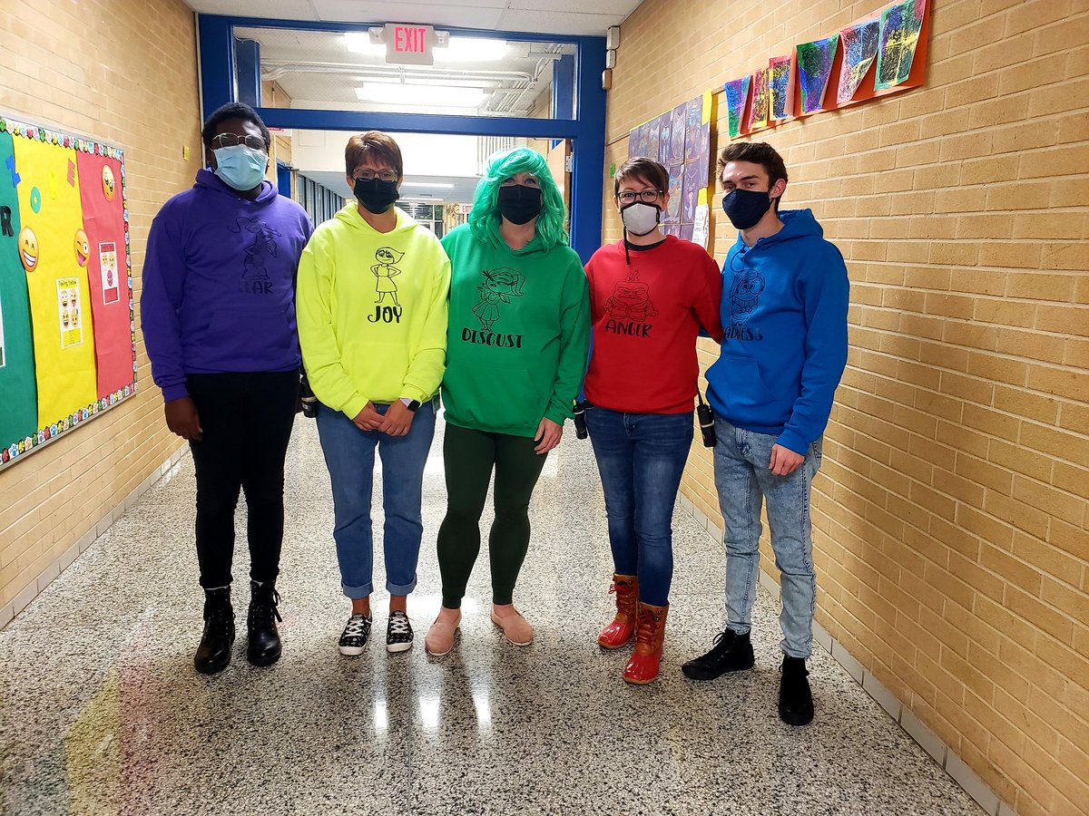 jfergusonfcps's tweet photo. Happy Character Day! @LESFCPS https://t.co/Ji7o2ihImb