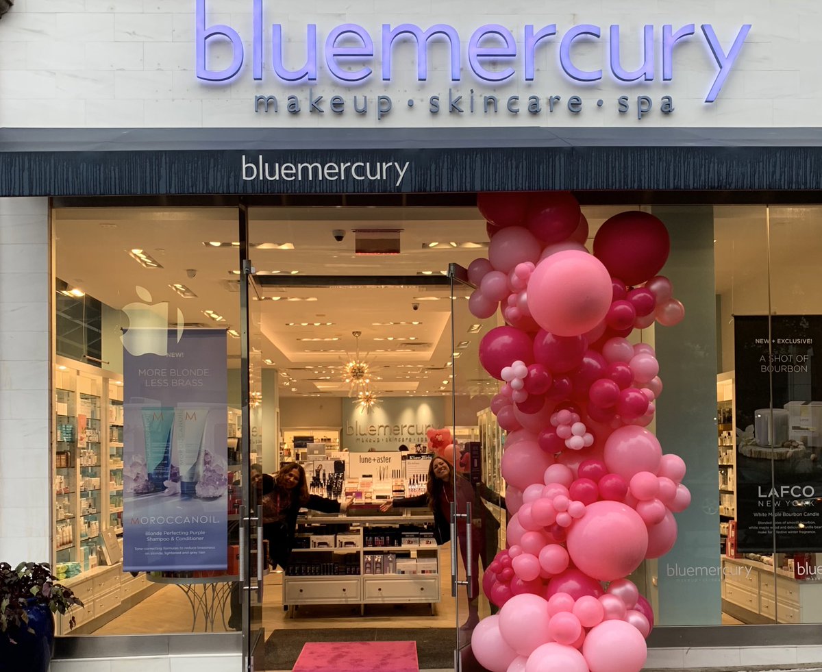.<a href="/Bluemercury/">Bluemercury</a> goes pink for <a href="/BreastCareDC/">Breast Care for Washington</a> this weekend: get a free BMY goodie bag at all 15 DC-area stores with any donation! #bluegoespink