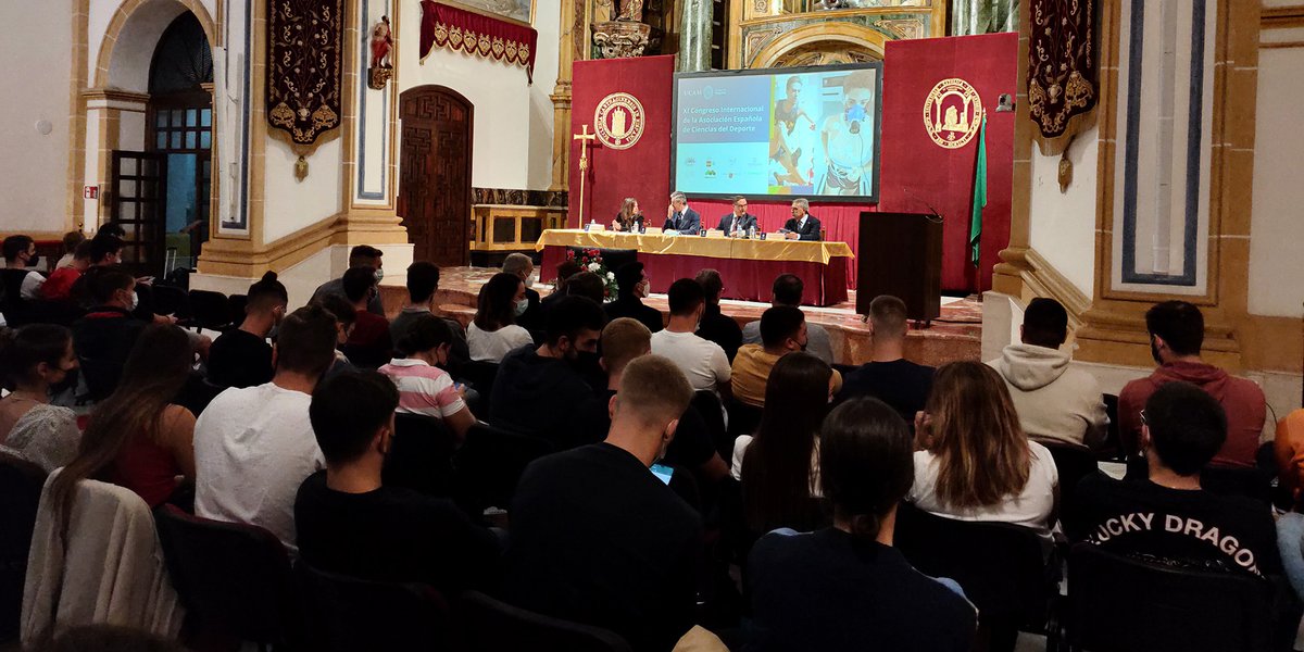 UCAM's tweet photo. 📢 La UCAM reúne a investigadores del ámbito deportivo de más de veinte universidades
✅ Paralelamente a este evento se ha celebrado la Conferencia de Decanos de Ciencias del Deporte

➡️ https://t.co/wfF0umOeVx https://t.co/faGfR1AgIQ
