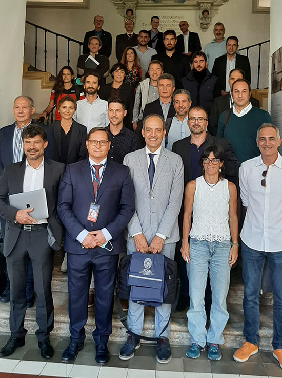 UCAM's tweet photo. 📢 La UCAM reúne a investigadores del ámbito deportivo de más de veinte universidades
✅ Paralelamente a este evento se ha celebrado la Conferencia de Decanos de Ciencias del Deporte

➡️ https://t.co/wfF0umOeVx https://t.co/faGfR1AgIQ