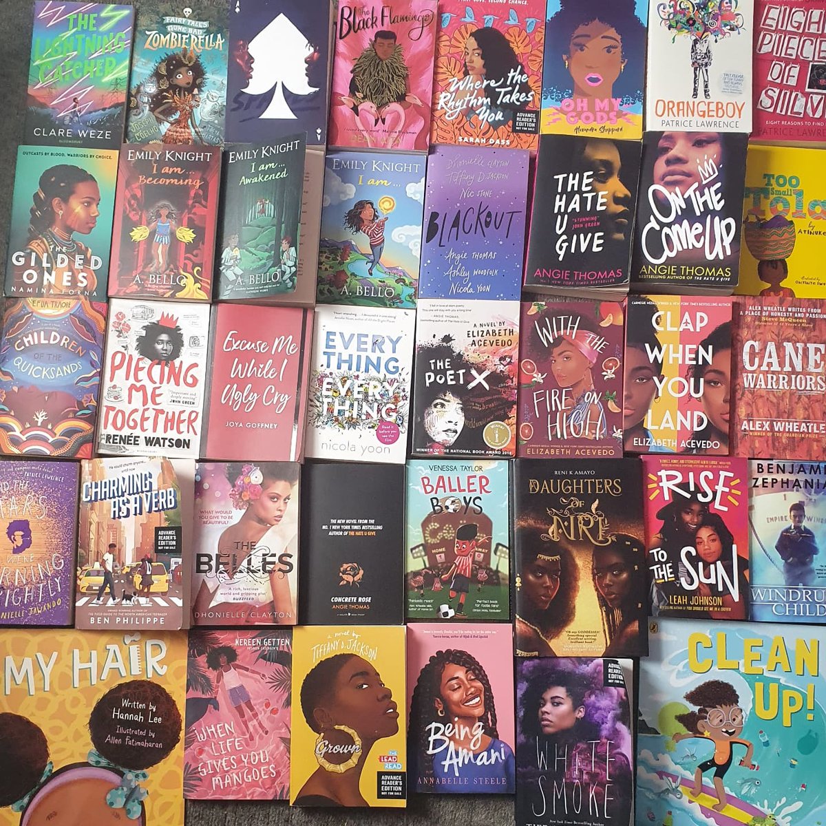 Four years ago during I set out to fill my bookshelf with more Children's/ YA books from Black authors. I only had 6 books at the time. Now I have so many that I can't fit them all in this picture! I love reading characters like me in these pages. Happy #BlackHistoryMonth 🖤
