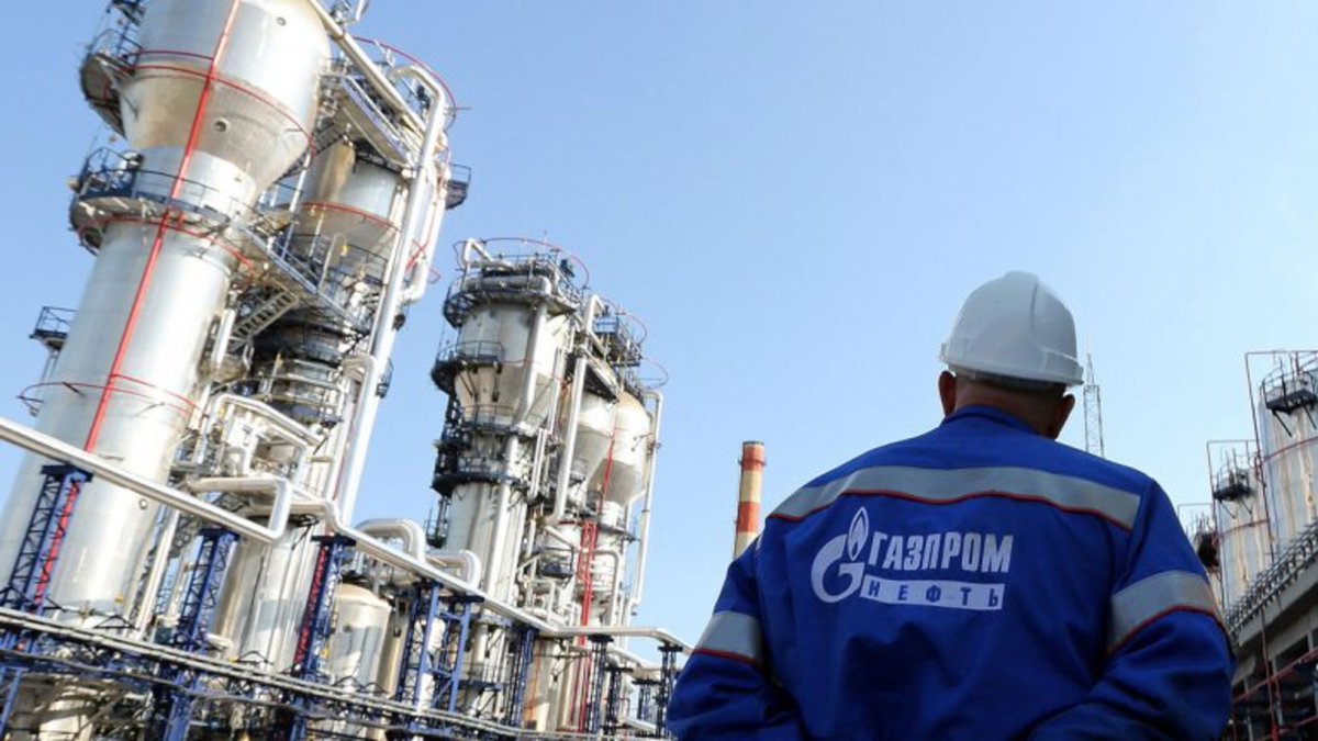 CuencaGeopol's tweet photo. Rusia 🇷🇺 rellena las reservas de Europa 🇪🇺 con el gas producido por el gigante estatal ruso Gazprom.

Esto ha producido una gran reducción del precio de la luz, al reducirse el del gas.
https://t.co/I69CcuwA3W https://t.co/4IT9emzfNZ