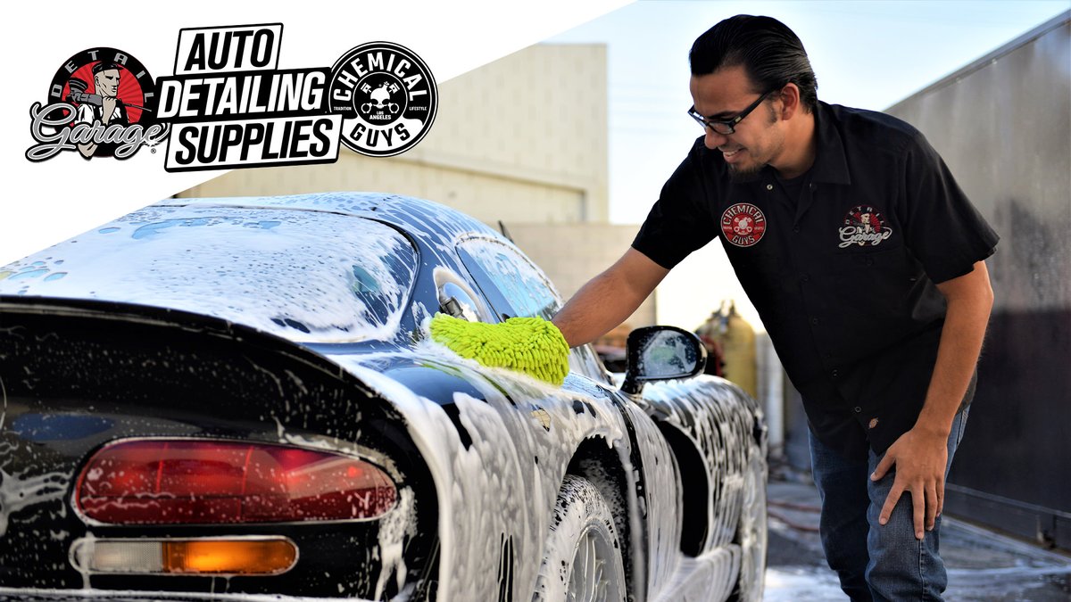 OfficialMOPAR's tweet photo. Rise and shine! #Mopar and @chemicalguys are teaming up to bring you a new portfolio of car-care products. Shop online or at your local Chrysler, Dodge, Jeep® and Ram Trucks dealership. https://t.co/onCtkpysD0 https://t.co/1vhmUaW3z1